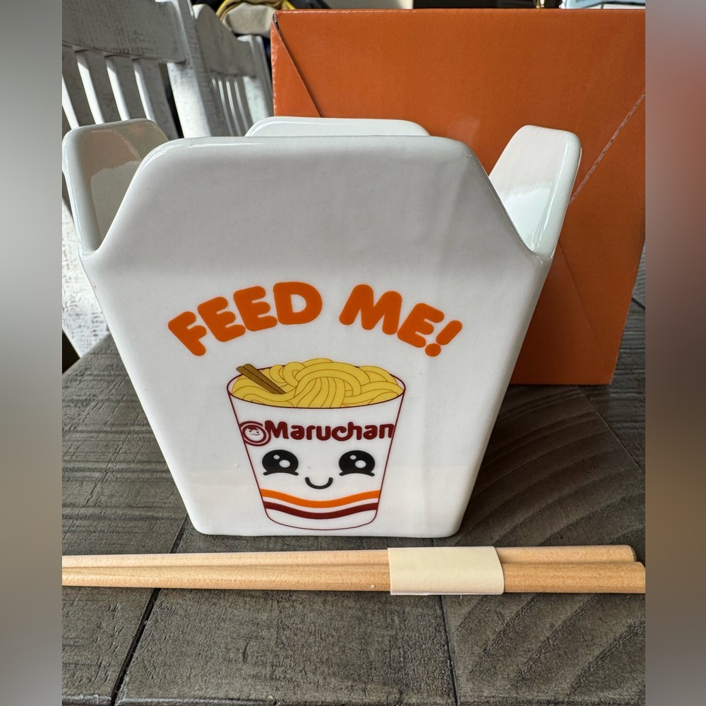 Maruchan Ceramic Take-Out Bowl with Chopsticks. NEW in box!